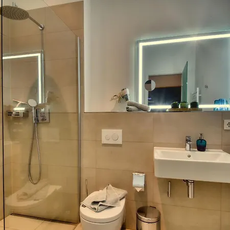 Gruenfink 04 Im Wreecher Idyll Ruegen By Ruyastay