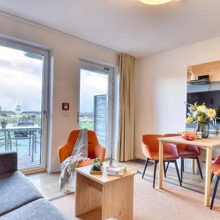 Gruenfink 04 Im Wreecher Idyll Ruegen By Ruyastay *